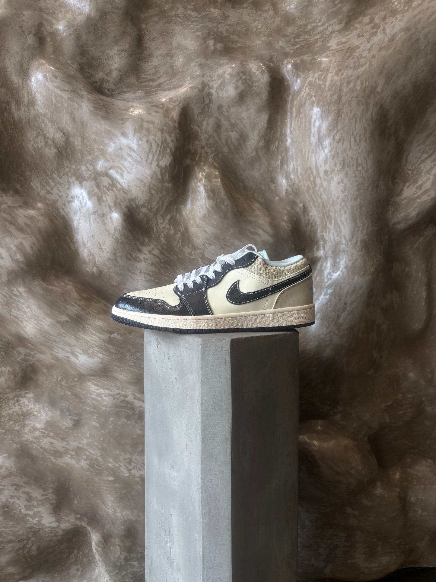 Nike Air Jordan 1 Low SE Coconut Milk Black Muslin