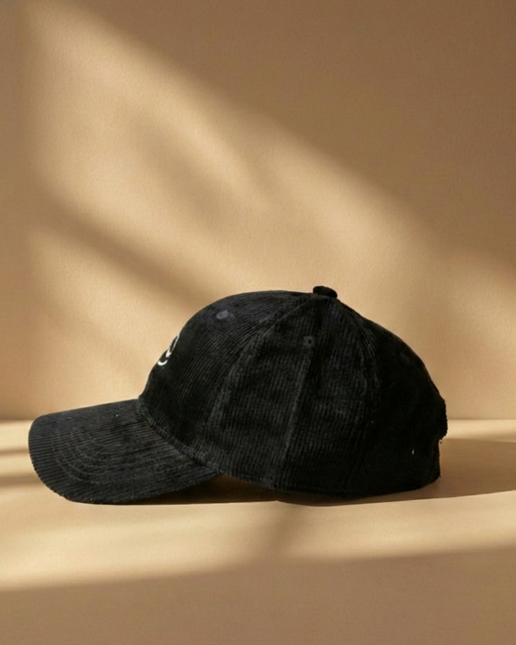 MoorMoor Corduroy Streetwear Cap – Embroidered Urban Baseball Hat