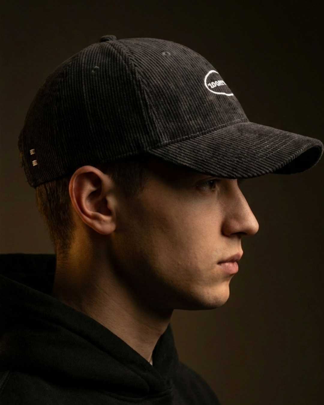 MoorMoor Corduroy Streetwear Cap – Embroidered Urban Baseball Hat