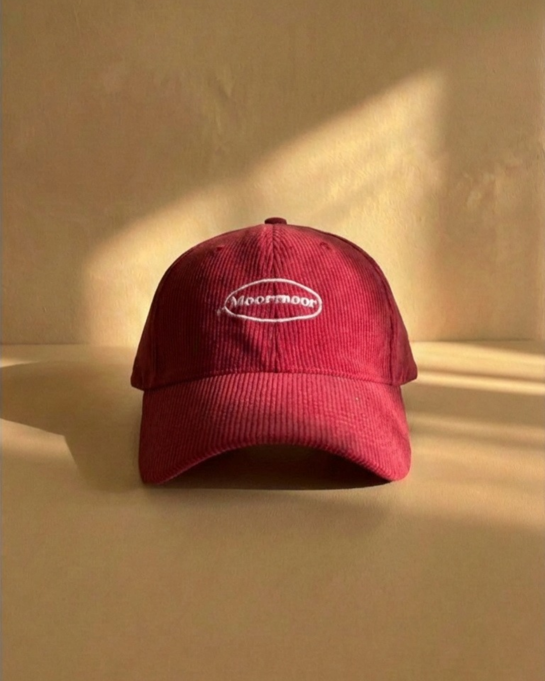 MoorMoor Corduroy Red Streetwear Cap – Embroidered Urban Brown Baseball Hat