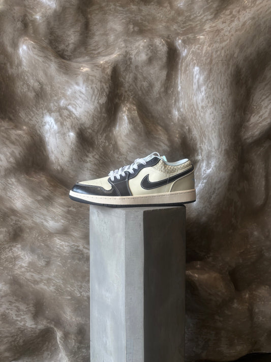 Nike Air Jordan 1 Low SE Coconut Milk Black Muslin