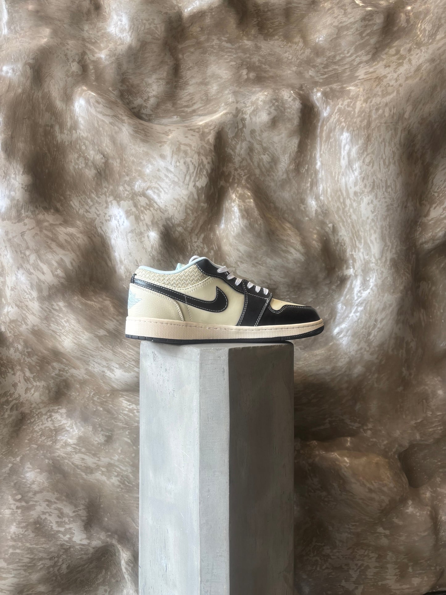 Nike Air Jordan 1 Low SE Coconut Milk Black Muslin