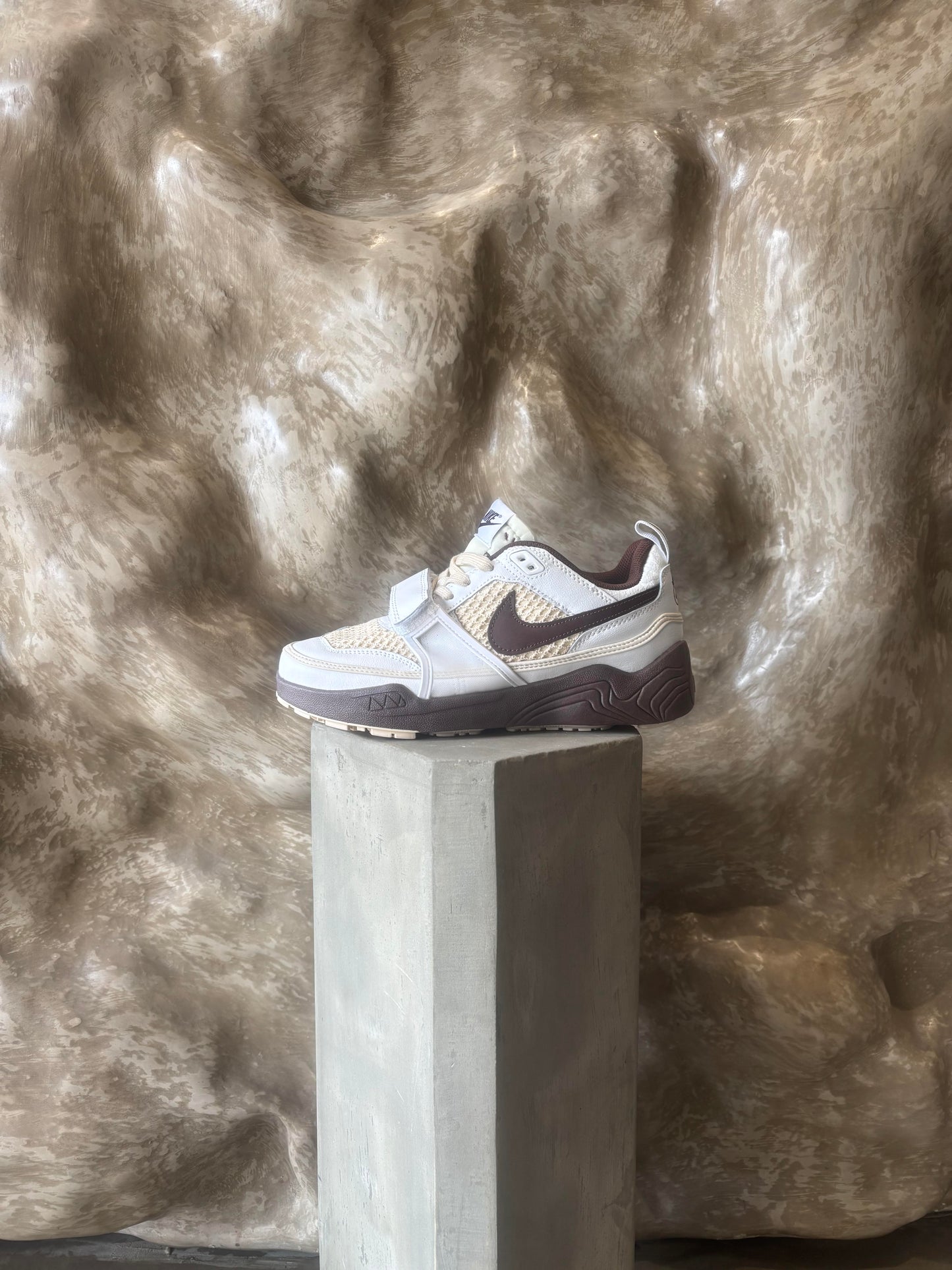 Nike Zoom Field Jaxx Travis Scott Light Chocolate