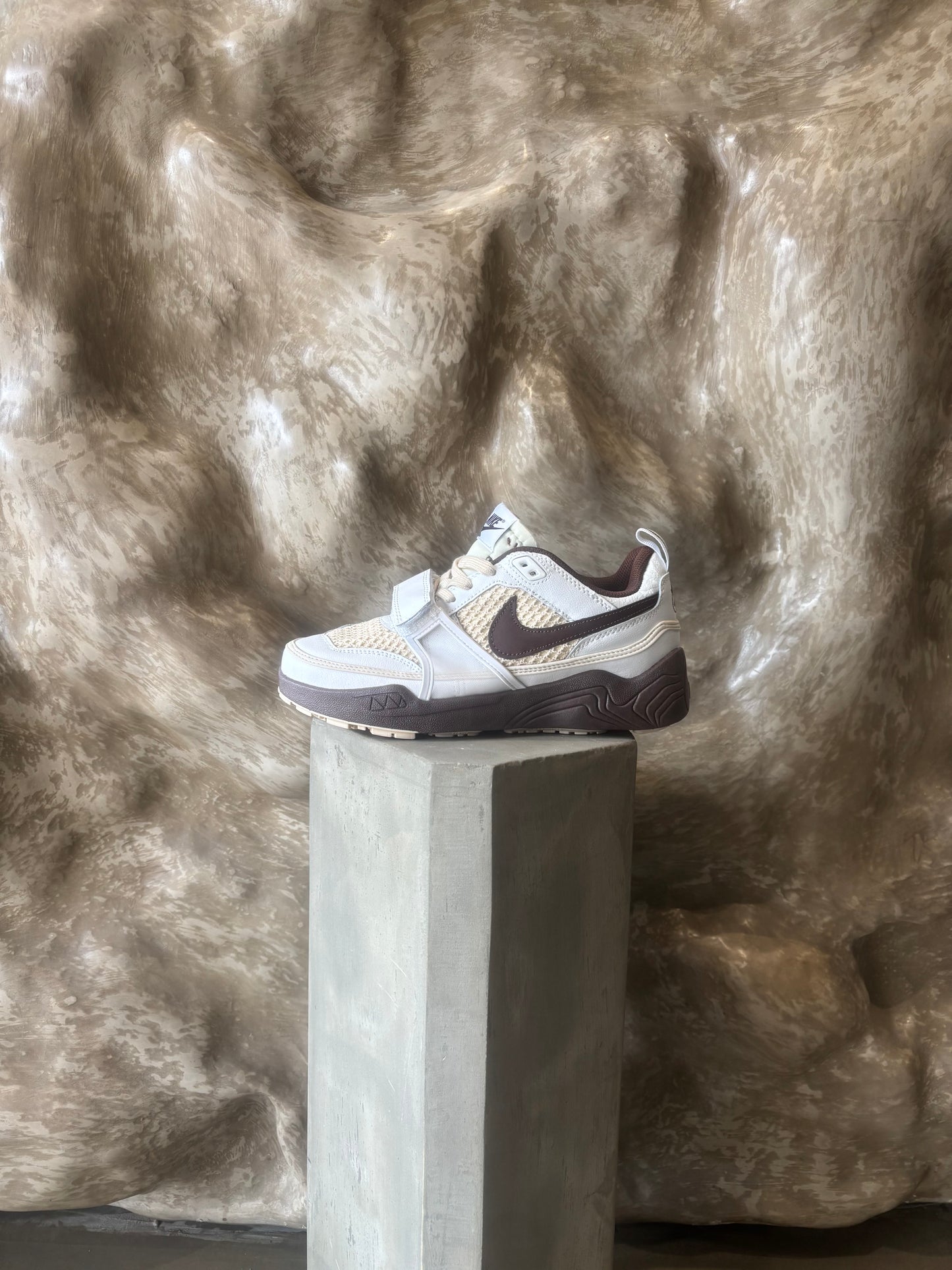 Nike Zoom Field Jaxx Travis Scott Light Chocolate