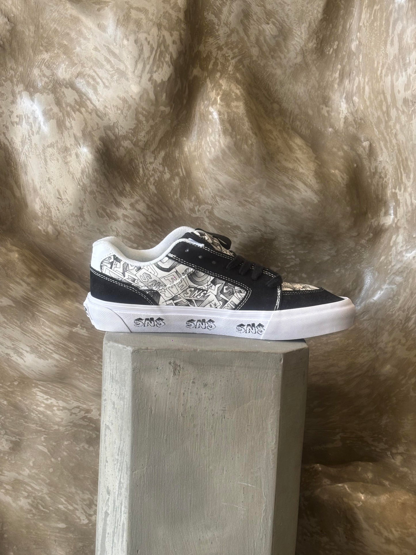 SNS x Vans Knu Skool sneaker