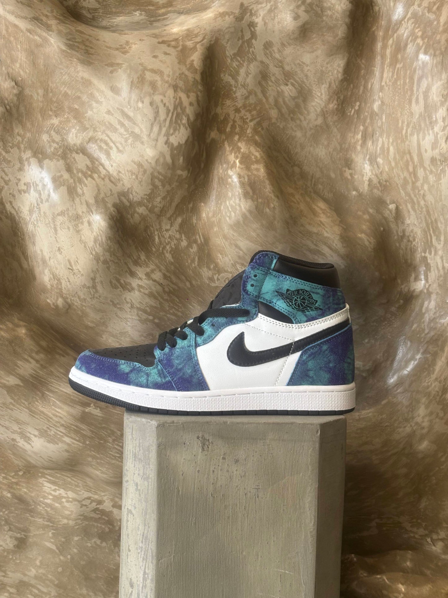 Air Jordan 1 Retro High OG "Tie-Dye"