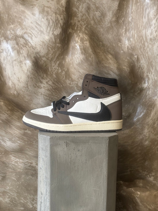 Nike Air Jordan 1 Retro High OG SP Travis Scott "Mocha"
