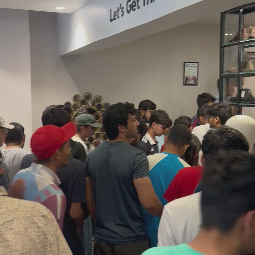 Load video: NORMAL DAY AT SORT